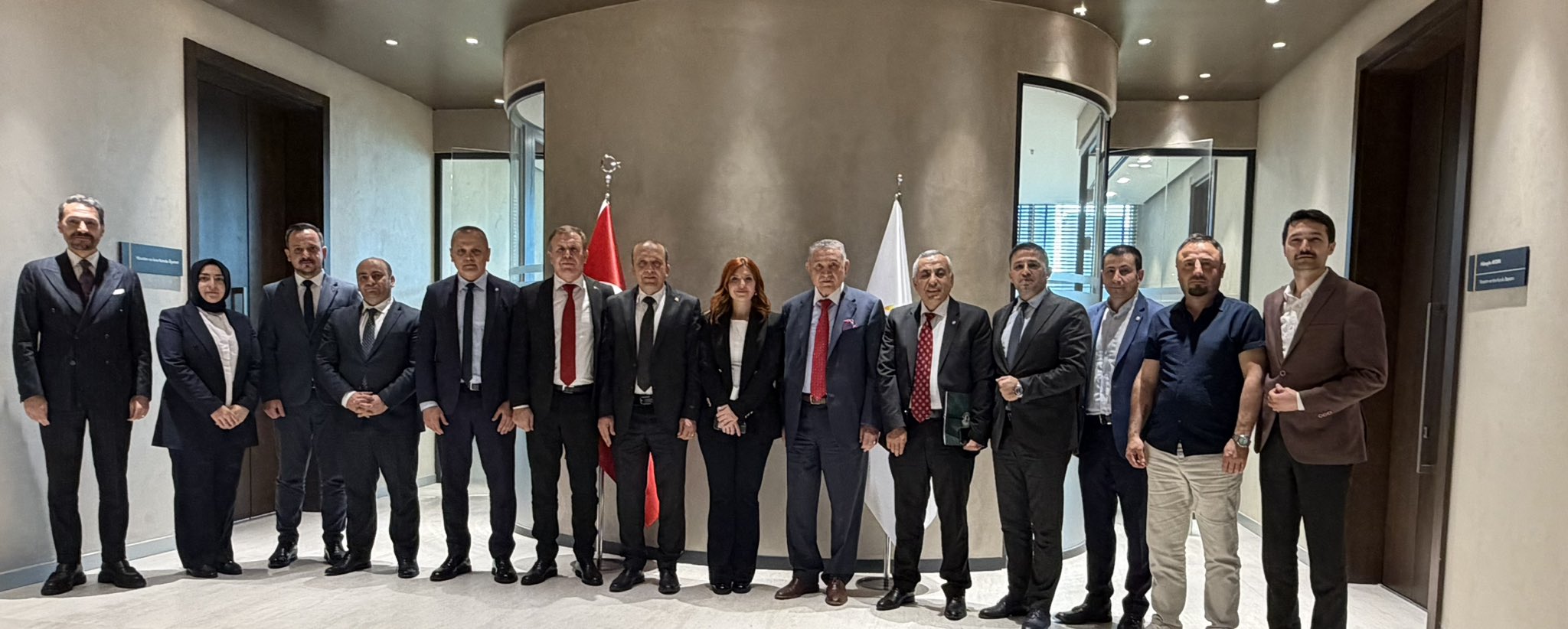 HAYVANCILIĞA YÖN VEREN EMEĞİN YANINDAYIZ